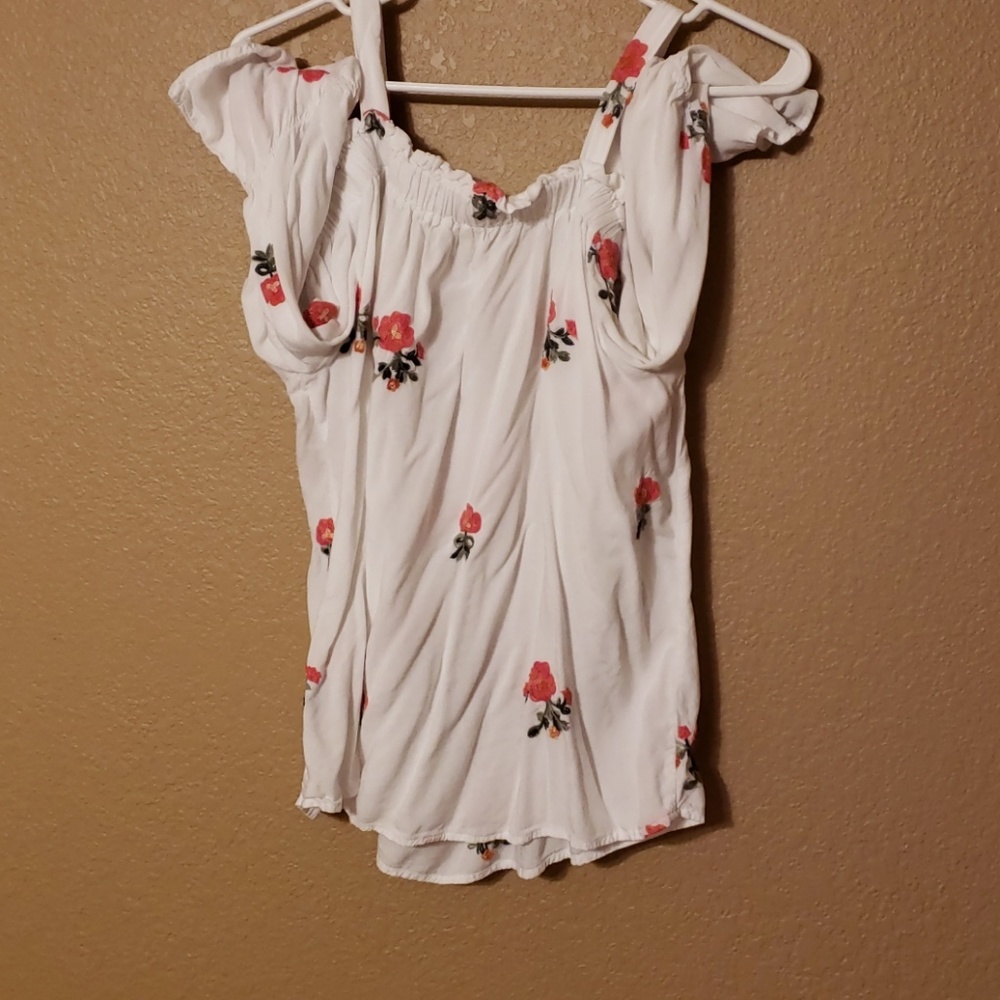 Maurices top